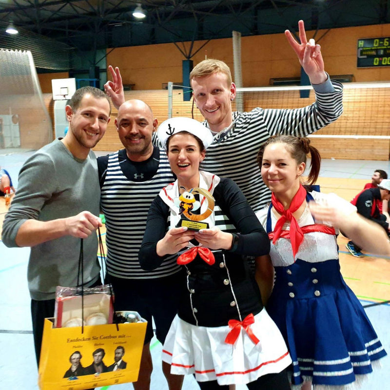 Team Seenlandpiraten beim Volleyball Faschingsturnier des HSV Cottbus